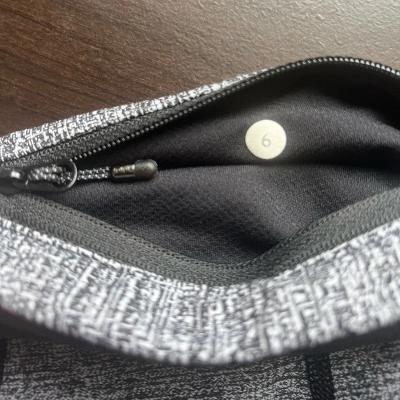 🛍️Lululemon Grey Pace Rival Cropped Leggings Size 6 - Picture 6 of 6